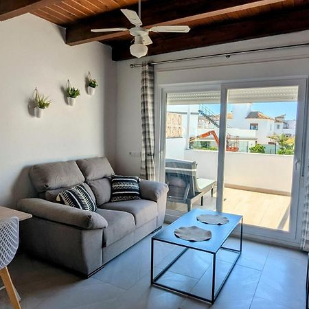 Conil Terraza Apartamentos โกนิล เด ลาฟรอนเตรา ภายนอก รูปภาพ