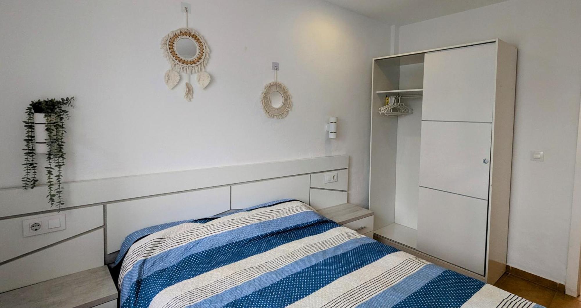 Conil Terraza Apartamentos โกนิล เด ลาฟรอนเตรา ภายนอก รูปภาพ